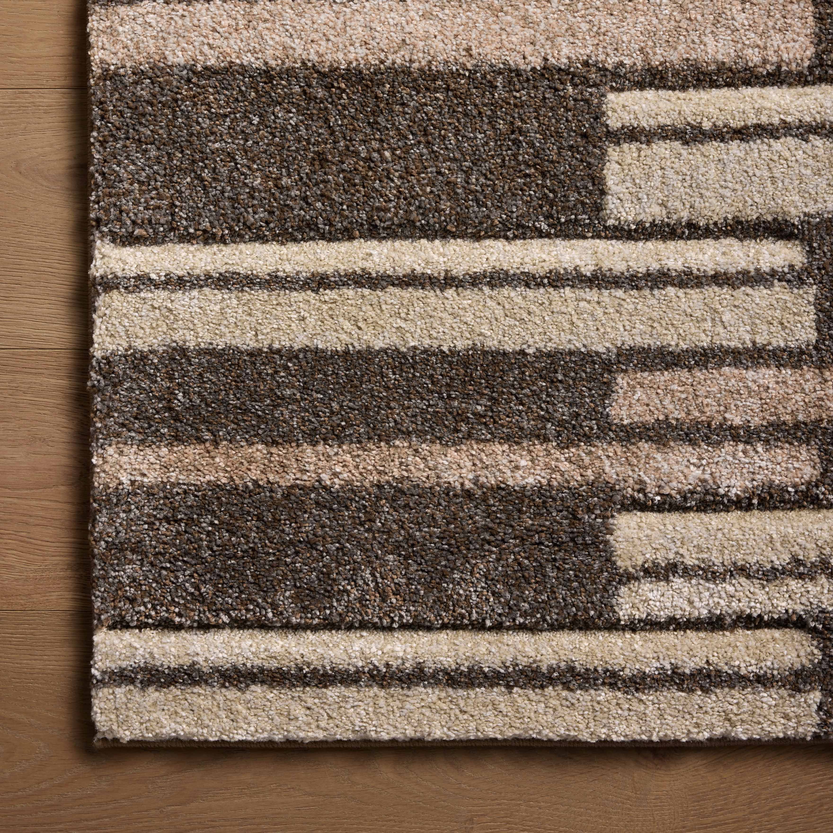 Broderick Polypropylene Pile Rug in Coffee / Bronze