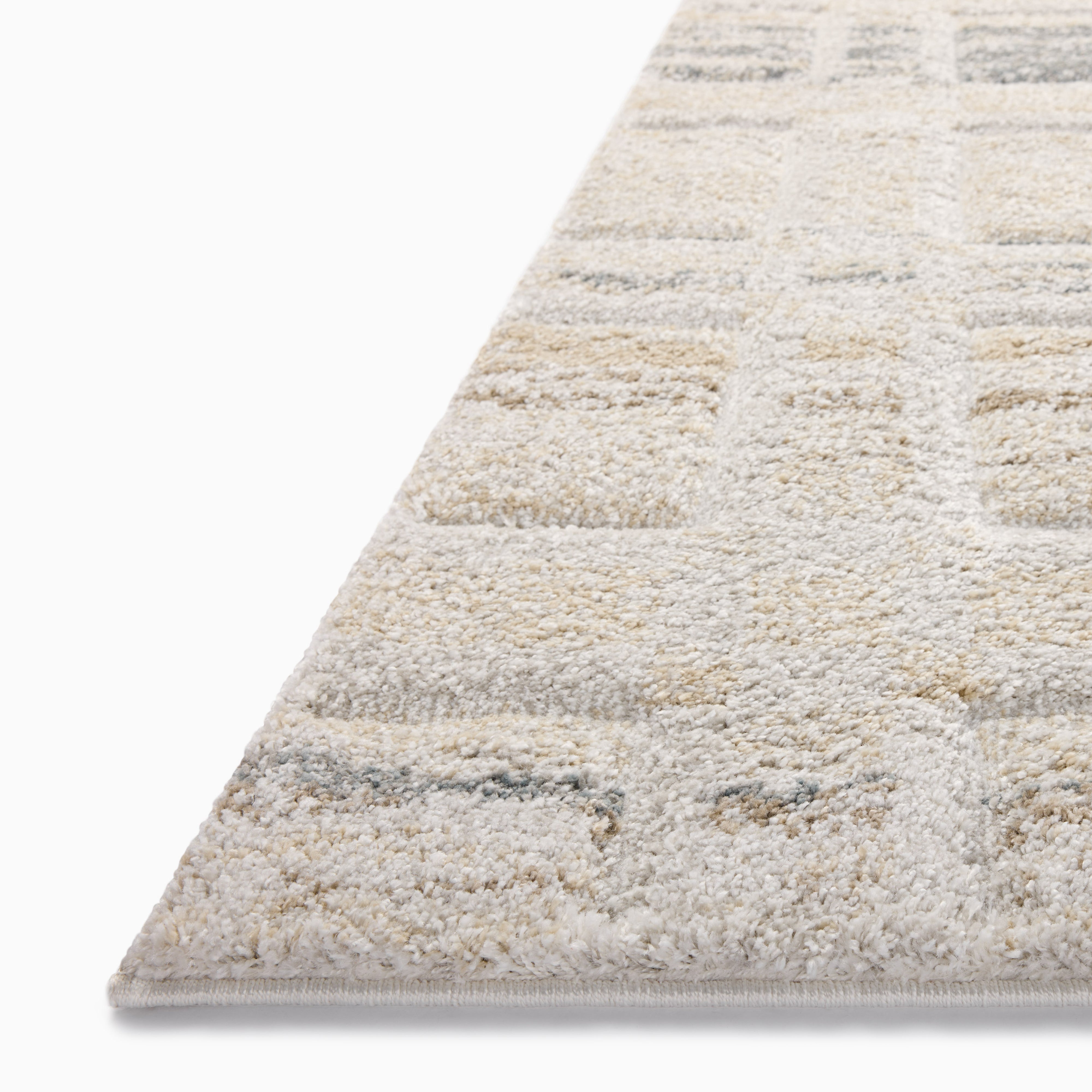 Broderick Polypropylene Pile Rug in Oat / Iron