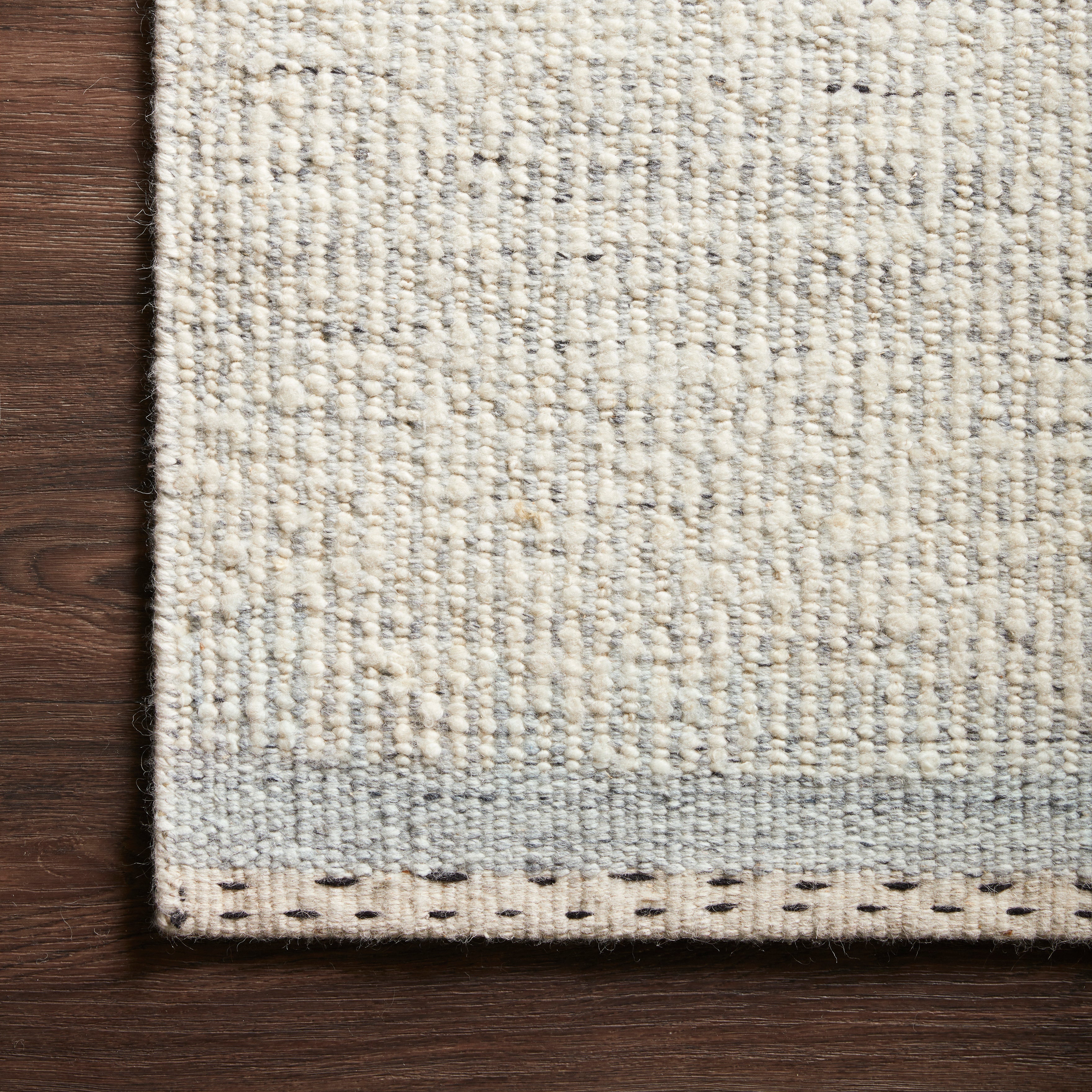 Everson Wool Blend Rug in Fog