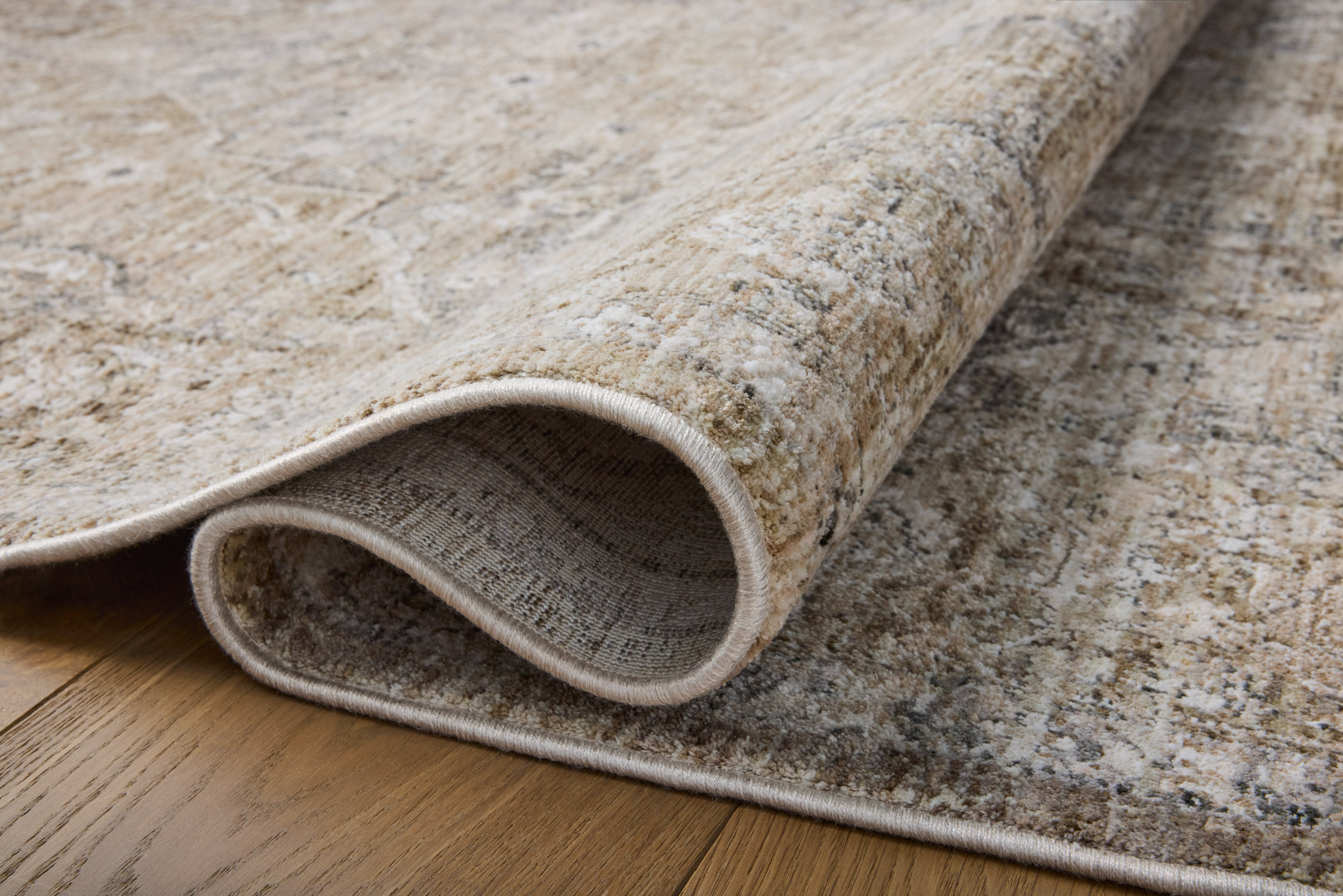 Haverford Polyester Pile Rug in Ecru / Mist