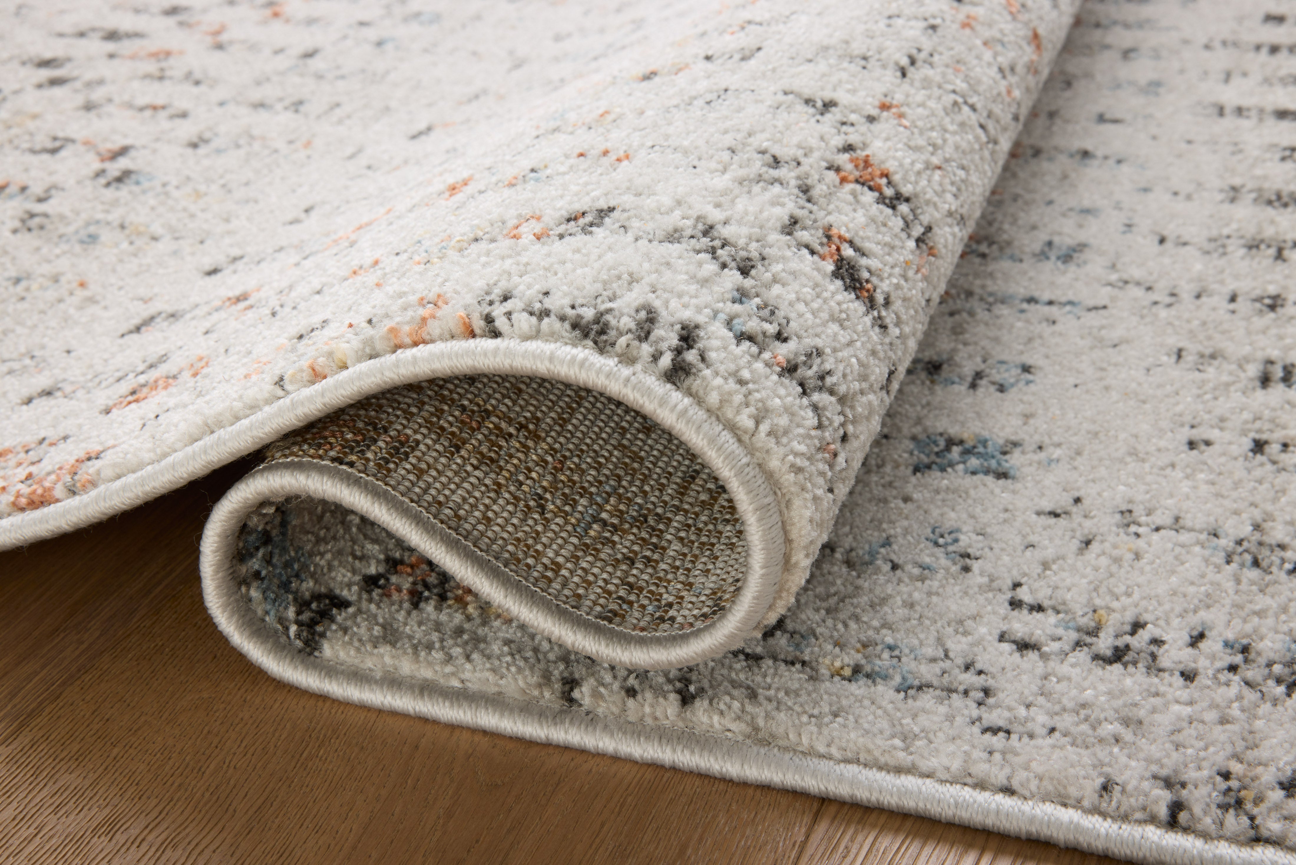 Liddy Polyester Pile Rug in Dove / Multi