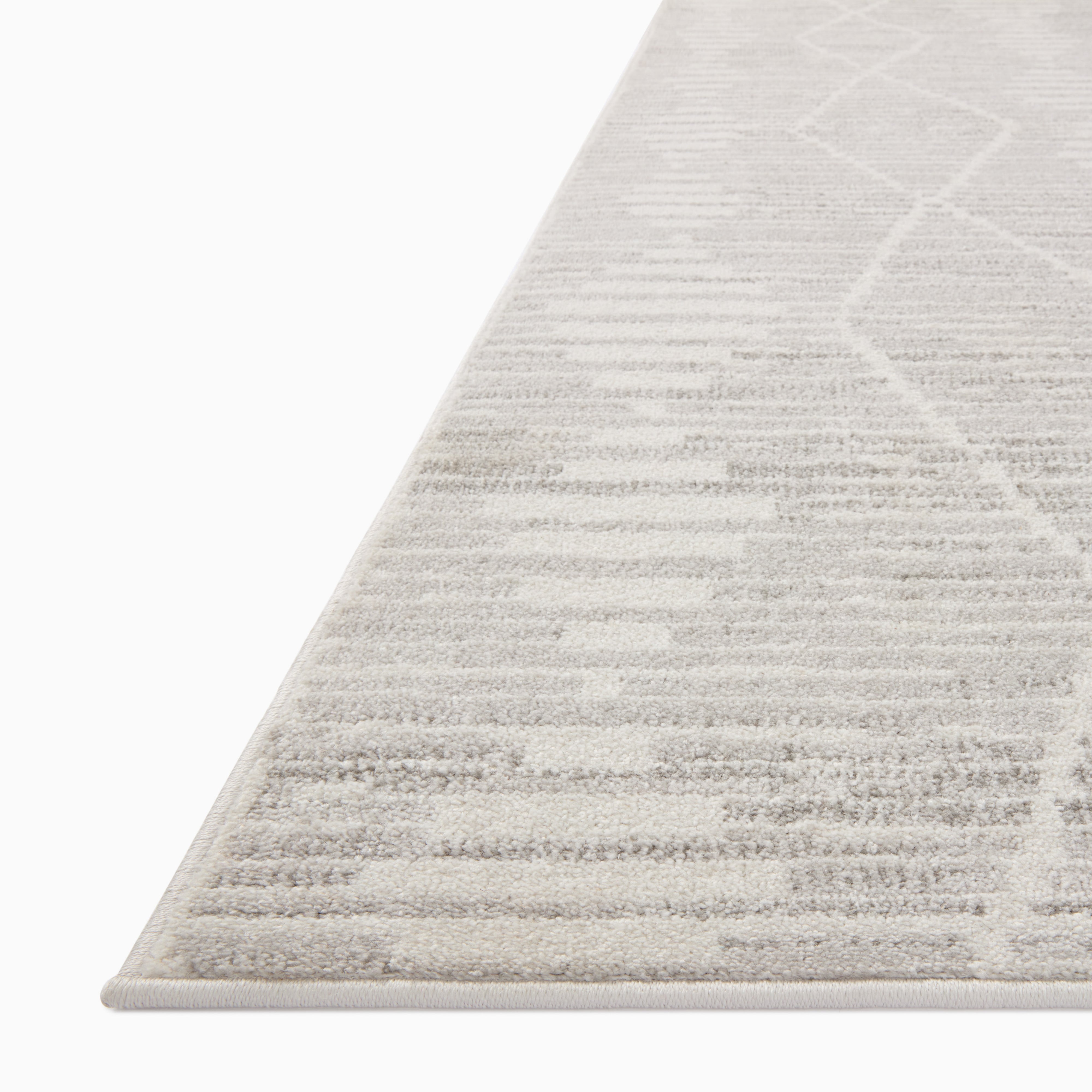 Liddy Polyester Pile Rug in Pearl / Mist